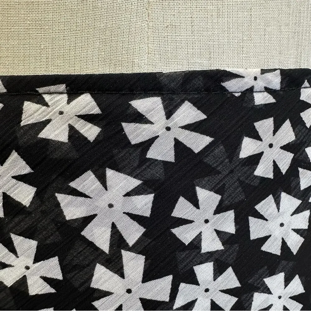 Vintage Y2k Soft Works Petites black & white  layered knee length skirt size 2‎